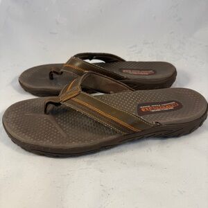 Skechers Men’s Relaxed Fit Brown and Orange Flip-Flops Memory Foam